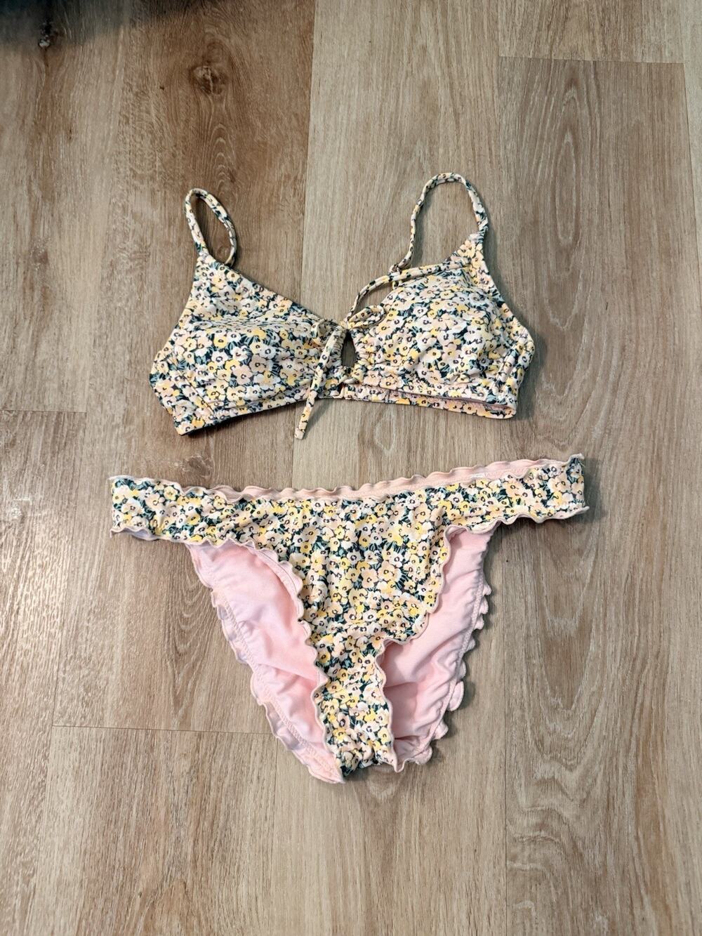 Shade & Shore Floral Bikini Swimsuit Set Top S Bottoms M Pink Yellow Cheeky
